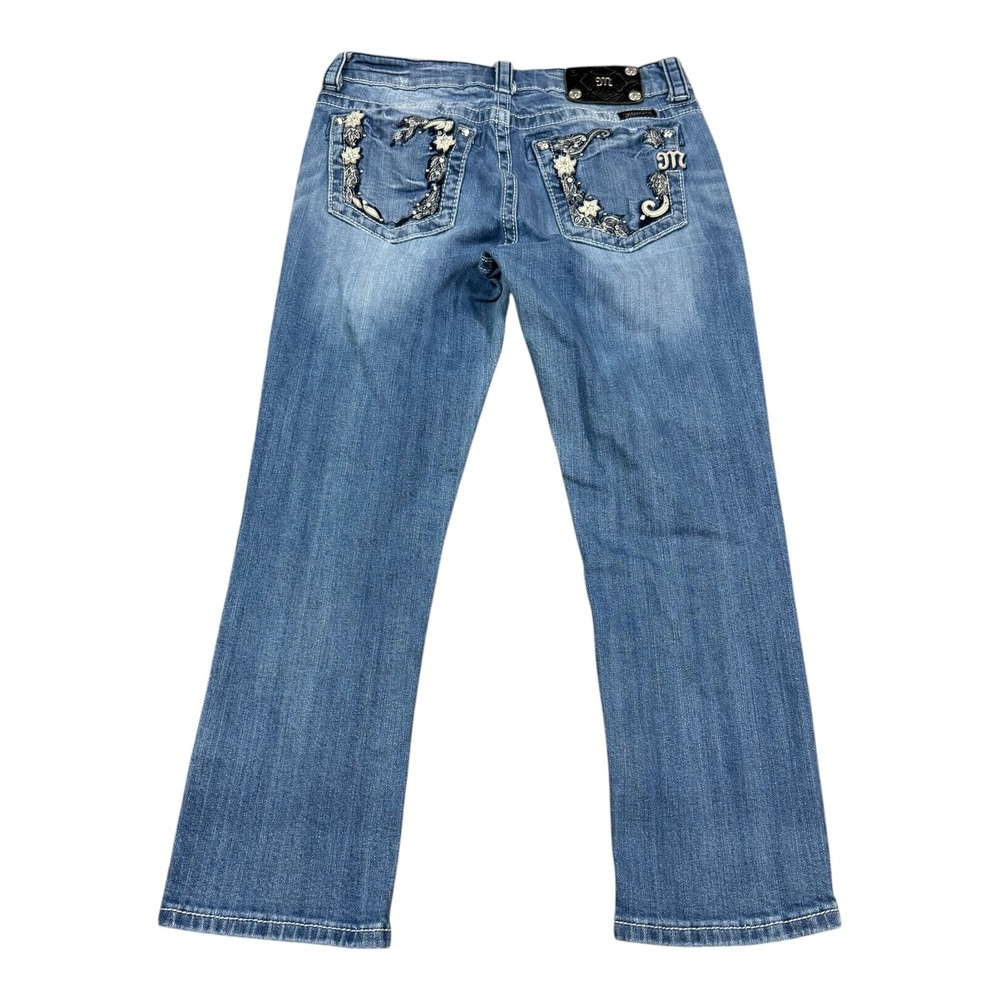 Y2K Miss Me Embroidered Pocket Light Wash Capri Jeans Womens 27 (Fits 30x25 5/8)